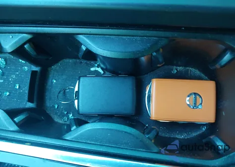 2021 Volvo V60 Cross Country T5 z USA, uszkodzony, nr VIN YV4102WK9M1073826